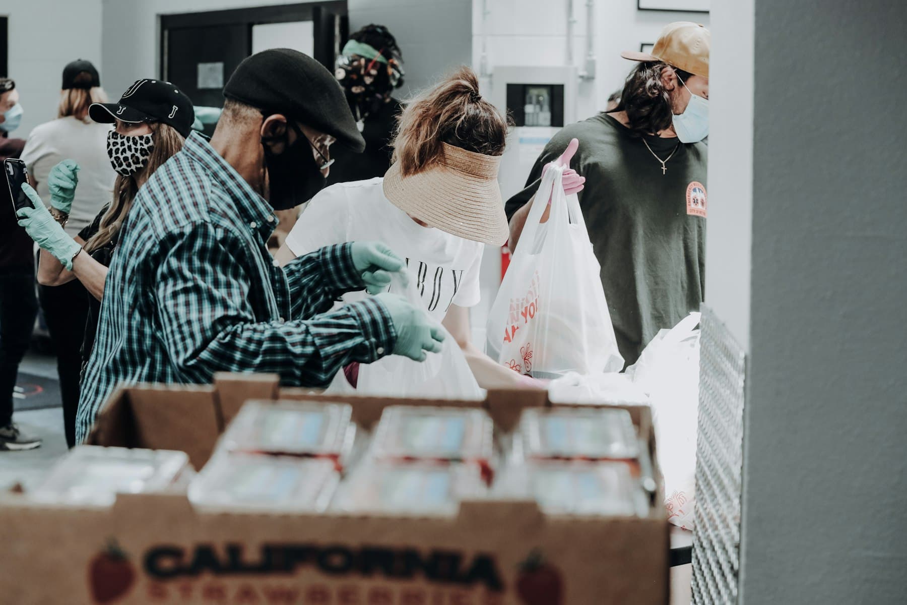 Volunteers packing food parcels